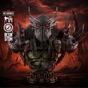 Puede incluir: Busto de resina detallado de un guerrero con un casco con cuernos y ojos rojos brillantes. El busto presenta una armadura intrincada, calaveras y cadenas, con el texto "PRE-SUPPORTED" y "RESIN & FDM". La escala es 1/4.