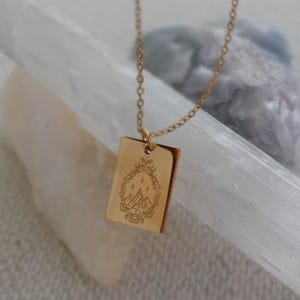 ACOTAR Velaris Inspired Gold Pendant Necklace, Bookish Gift, 18k Gold Plated Jewelry
