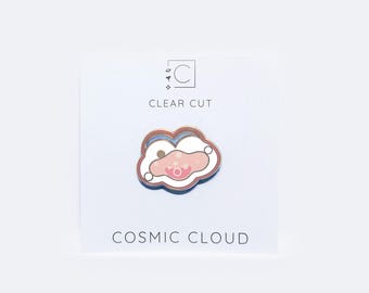 Pin de esmalte de nube cósmica