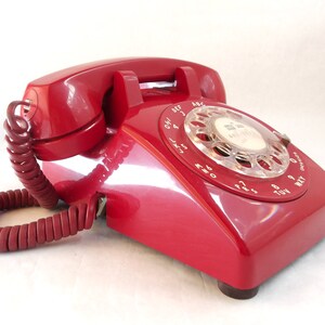 Mid Century Red Rotary Telephone / Bell Systems / Western Electric / Not tested