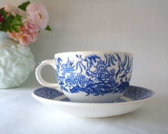 Vintage 1940s Blue Willow China Cup and Saucer Set Homer Laughlin