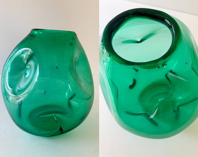 Vintage Mid Century green blown glass pinched dimpled vase *FLAWED*, MCM tabletop decor, mid century glassware