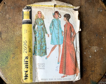 Vintage 1970 McCall's sewing pattern for set of 3 misses robes 2696 | Step-by-step Pattern | Size S | Size 8 - 10