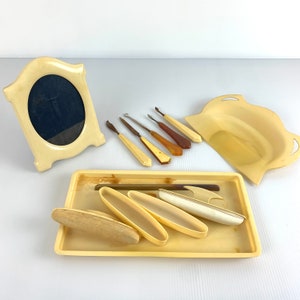 Vintage 11pc misc. collection Art Deco Celluloid dresser set pieces