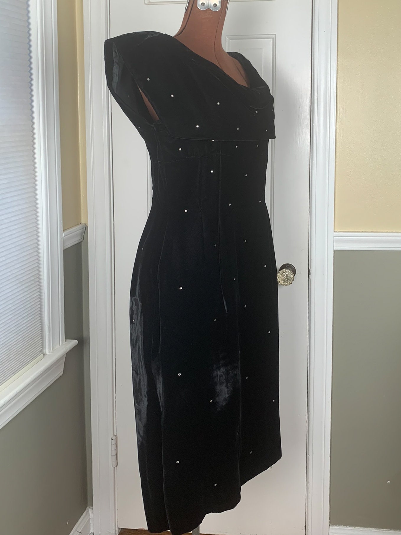 black velvet collar dress