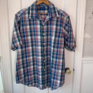 Vintage 90s men&#39;s plaid short sleeve shirt button up shirttail locker loop Sz L