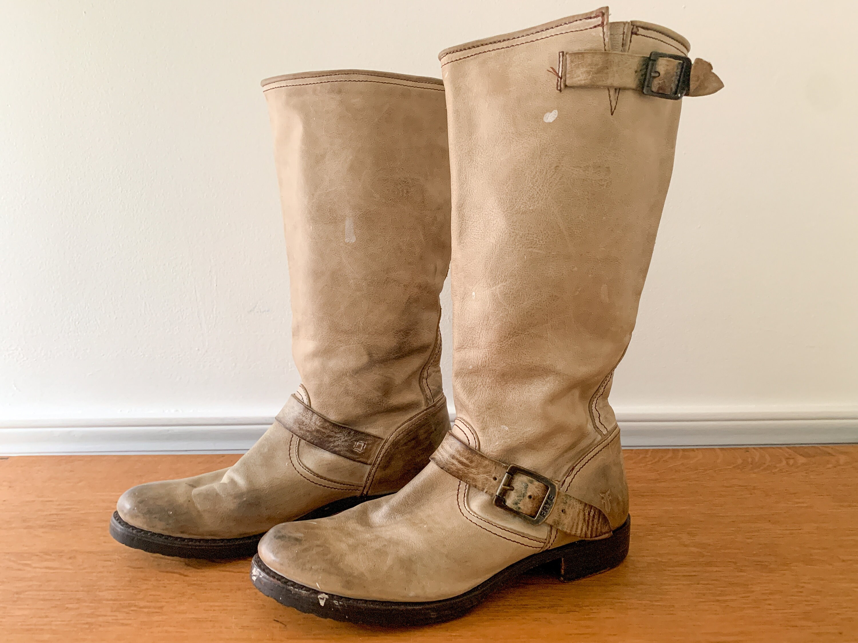 frye f973