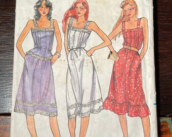 Vintage 70s 80s Butterick sewing pattern 3168, Misses dress, top & skirt, lace trim, Size 10