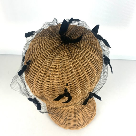Vintage 50s/60s black netting hat with with velve… - image 4