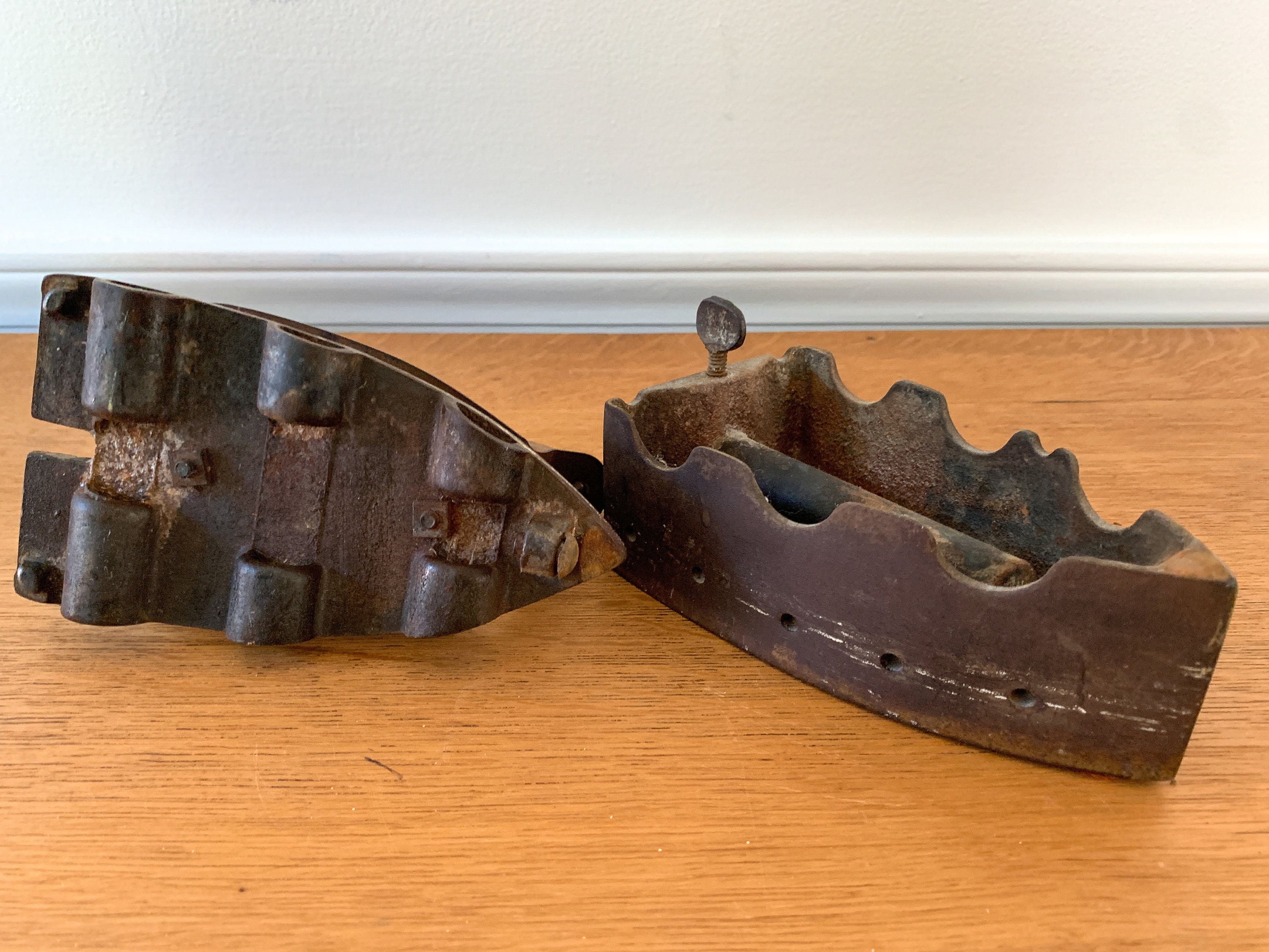 Antique Akron Gas Iron made in Akron OH