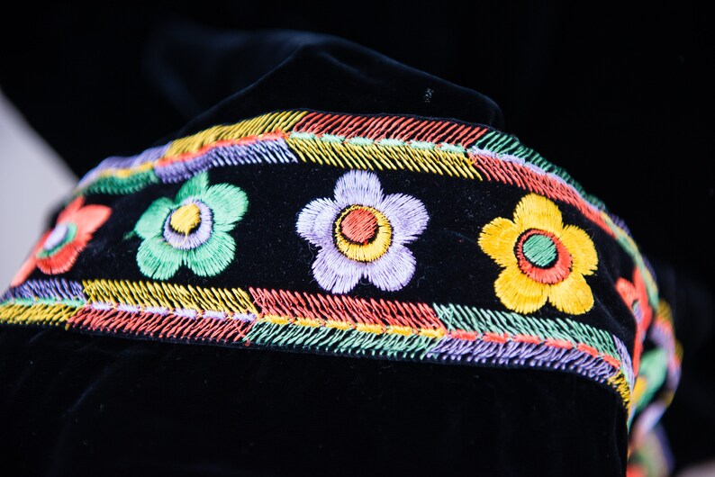 Vintage 1970s black velvet maxi skirt with colorful embroidery Size M