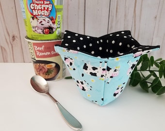Pint Size Cozy - Ice Cream - Soup - Noodles - Oatmeal - Mac N Cheese - Hot or Cold Cozy - Cows - Reversible - All Cotton - Microwave Safe