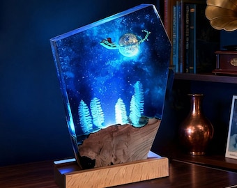Christmas Resin Lamp: Handmade Santa Claus Elk Moon Night Light, Epoxy Wood Decoration