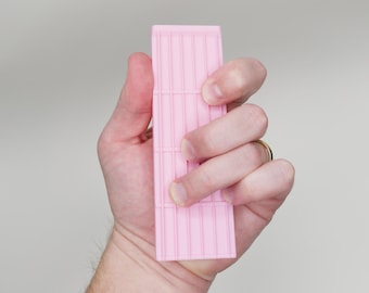 Pocket Guitar Fretboard: Practice Tool for Musicians