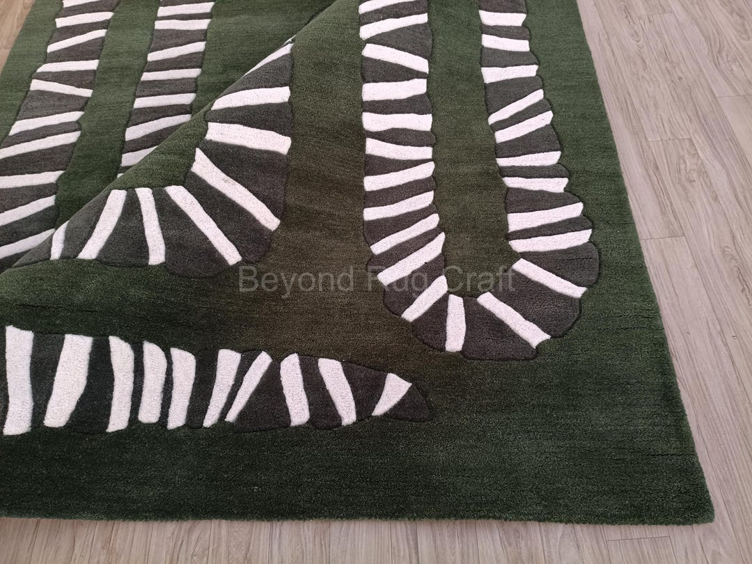 Whitesnake Rug Hand-tufted Snake Rug Green Grey White Wool Handmade Area Rug for ...