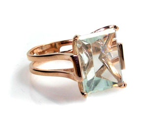 Aquamarine Ring on Rose Gold