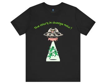 Camiseta divertida de abducción de vacas por ovnis: camiseta gráfica con humor extraterrestre