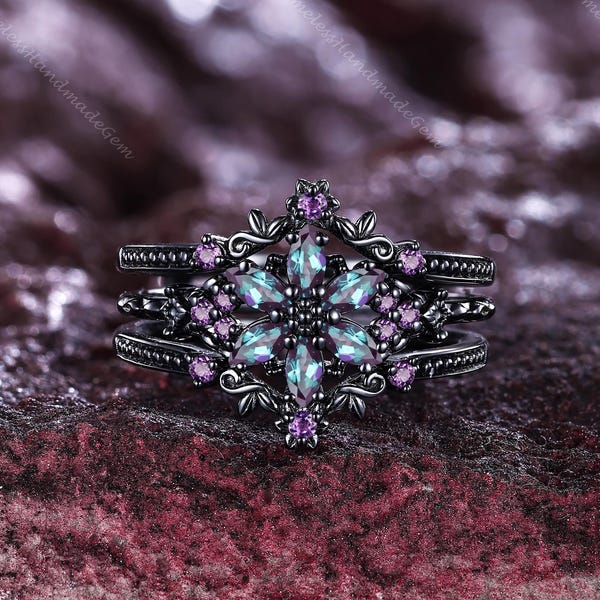Vintage Alexandrite Engagement Ring Set Gothic Black Gold Flower Ring Victorian Wedding Ring Amethyst Bridal Set Promise Rings for Women
