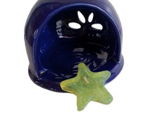 Portavelas de cerámica azul hecho a mano – Quemador de velas artesanal – Farol decorativo – Difusor de luz – Cerámica única