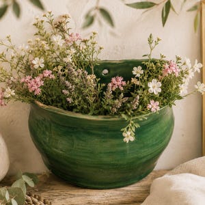 Handgefertigter grüner Keramik-Wandpflanztopf – Handgefertigter Hängepflanztopf – Wanddekoration für Zuhause, Küche und Garten