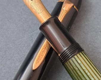 Pelikan 140 Celulloid Green Striped Piston Filler DEF Gold Nib Germany ~50s Vintage