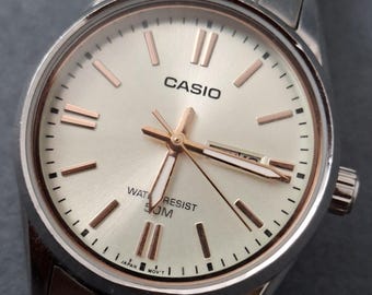 Casio LTP-1335D-9A Women's Watch / Day-Date / Original Stainless Steel Bracelet / Quartz StyleVintage