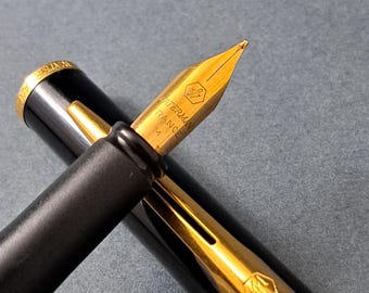 Waterman APOSTROPHE Laque Black GT French c1993 s M GP Nib Fountain pen Vintage
