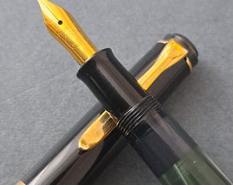 Pelikan Classic M200 Green Marbled Fountain Pen – Gold-Plated F Nib 1990s Vintage