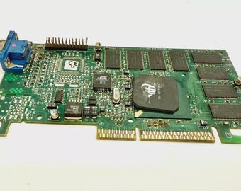 Cette Carte Graphique Rétro Comprend Un Voodoo 3 Et Un GPU PowerVR Sur Une Seule Carte