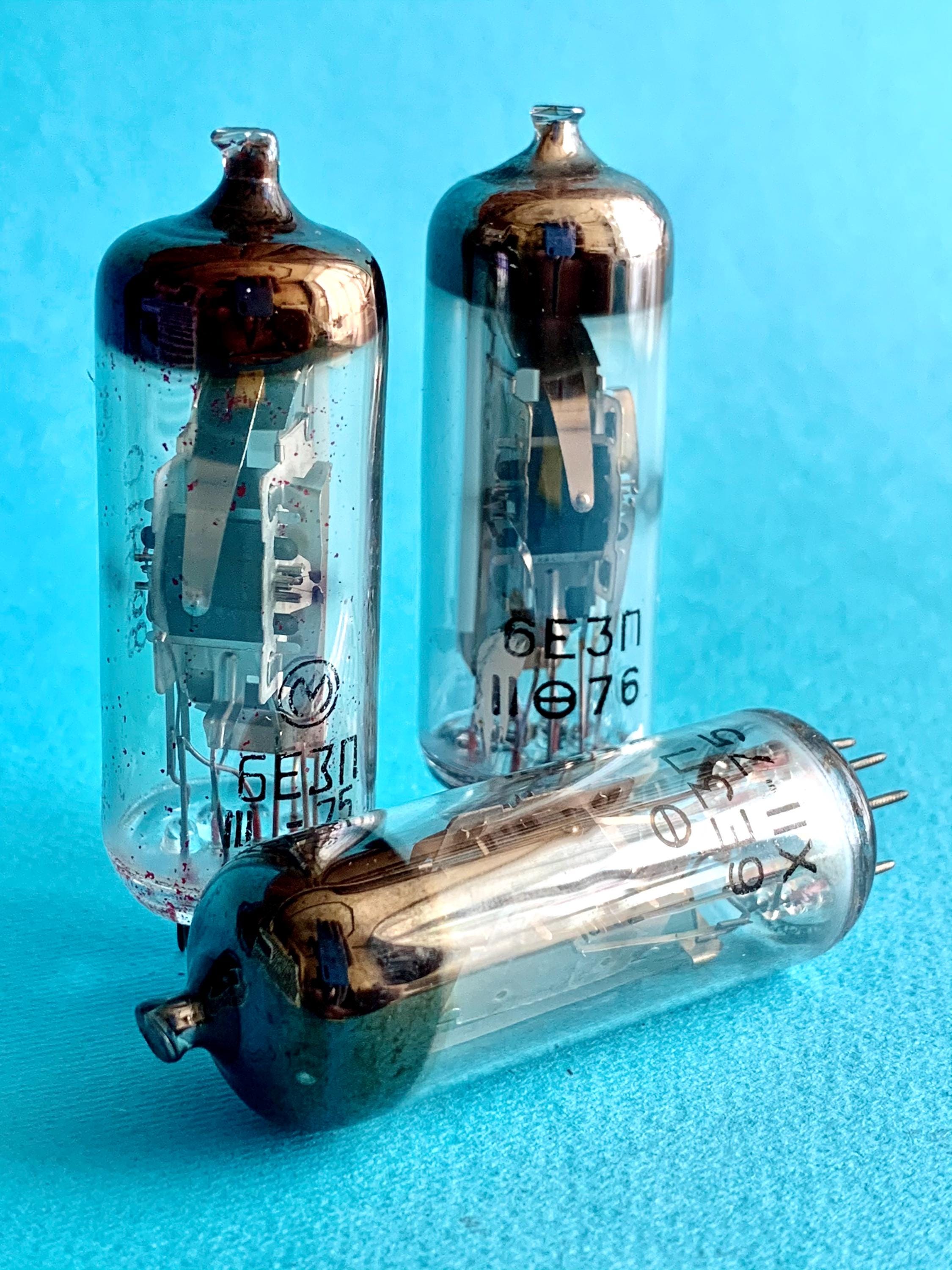 1x Miniwatt EM84 EM 84 4.8 Tube TSF électronique Valve Vide