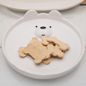 Homemade, Natural & Healthy Treats for Picky Dogs - Crunchy Chicken Goat Cheese Cookies (2oz) image 1