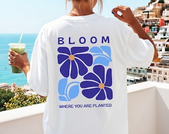 Bloom T-Shirt Damen Oversize, Blumen Shirt mit Retro Flower Print, Sommer Shirt Weiss, Geschenk für Sie, Bloom Where You Are Planted