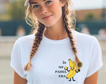 In My Padel Era Damen T-Shirt, Padel T-Shirt Oversize, Padel Lover Geschenk, Sportliches Graphic Tee, Padel Spielerin Mama, Bananenmotiv