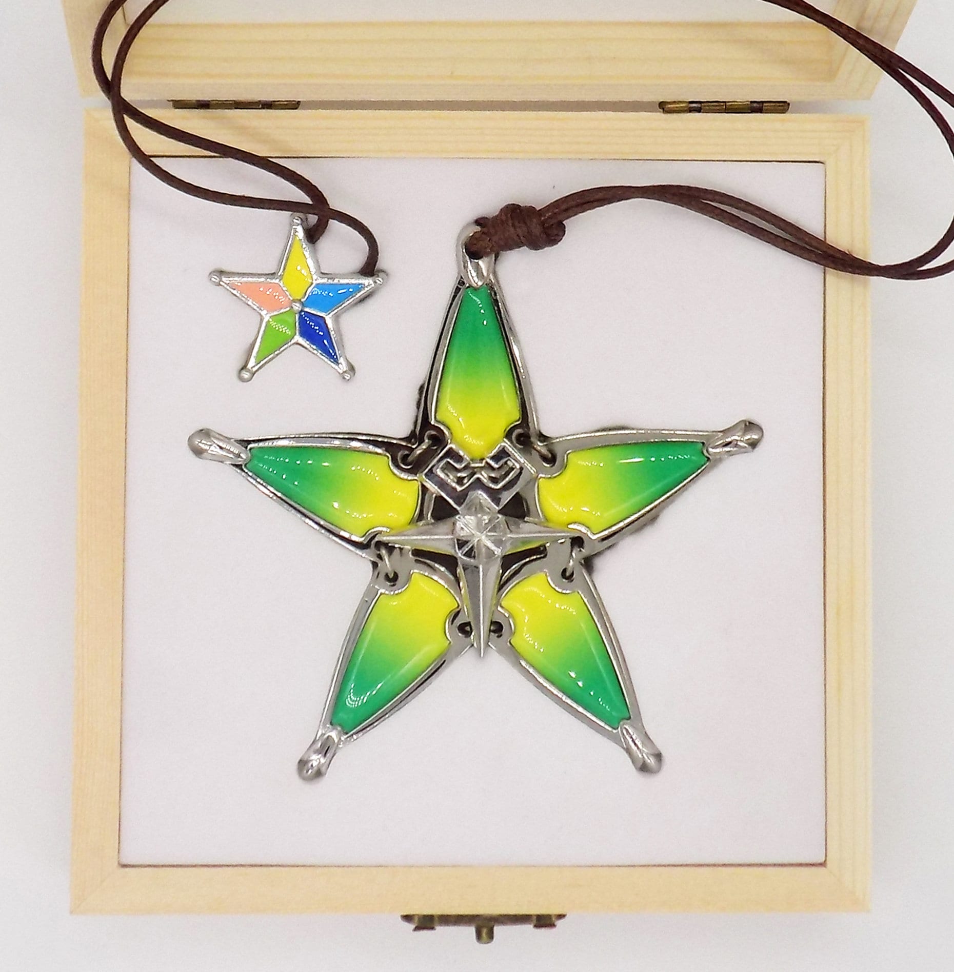 High Quality Metal Wayfinder From Kingdom Hearts - Aqua, Terra