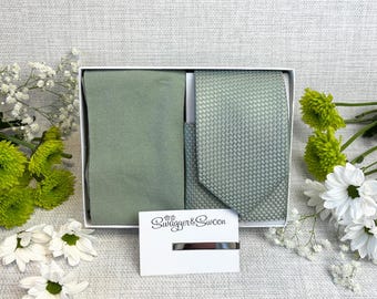 Conjunto de casamento Wild Sage Woven: Kit para presente - Gravata, lenço de bolso, meias e acessórios.
