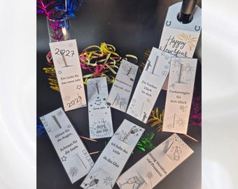 8 Tarjetas para Bengalas – Tarjetas de Lugar Divertidas y con Estilo | Recuerdos de Fiesta | Fiesta de Nochevieja/Año Nuevo | Para Bengalas o Barras Luminosas