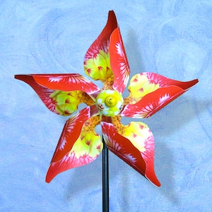 Ravish Red Floral Pinwheel Wind Spinner Whirligig Windmill Fan