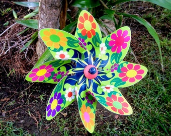 60's Flower Power Pinwheel Wind Spinner Whirligig Windmill Fan