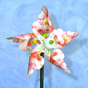 Pink Flirt Floral Pinwheel Wind Spinner Whirligig Windmill Fan