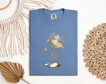 Floral Cowgirl Boots, Coastal Cowgirl Tee, Boho Western Shirt, Hummingbird T Shirt, Country Concert Tee, Comfort Colors Shirt