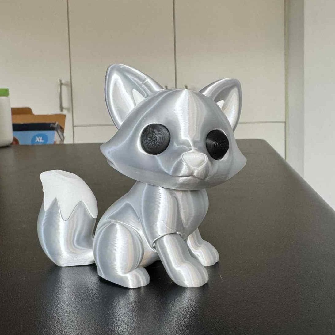 MｏDERN TｏYS製　SＩLVER PET Articulated 3D Printed Fox Figurine: Flexible Fidget Toy, Desk
