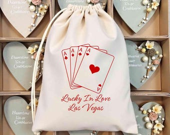 Personalisierte Lucky in Love Las Vegas Bachelorette Bevorzugungstasche - Kasino-Partygeschenk - Vegas Bachelorette Willkommenstasche - Benutzerdefinierter Name Vegas Geschenk