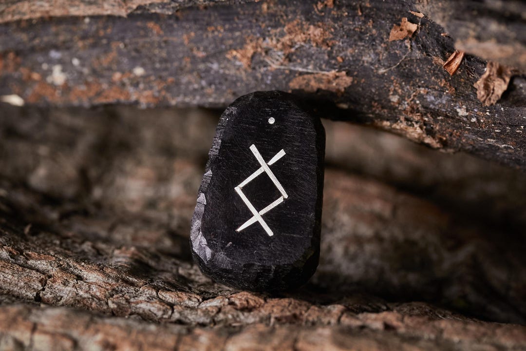 Ing Freyr Rune ᛜ Ingwaz: Seed Rune 1000-year Oak Sterling Silver Freyr Fertility New ...