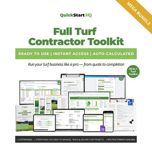 Op de afbeelding: De afbeelding toont een "Full Turf Contractor Toolkit" met de tekst "Ready to Use | Instant Access | Auto-Calculated." Het bevat verschillende digitale documenten, een gids en een mobiele telefooninterface. De toolkit belooft een gazonbedrijf van offerte tot voltooiing te beheren.