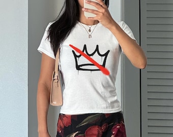 No Kings Anti-Trump Baby Tee - Political V-Neck Shirt