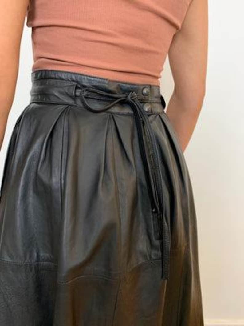 women-high-waisted-leather-skirt-real-leather-full-circle-black-midi