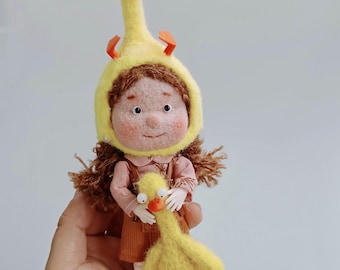 Wollfilzpuppe 20 cm - BoBo & ToTo, Handgemachte Puppe mit Ente/Gänse Zubehör
