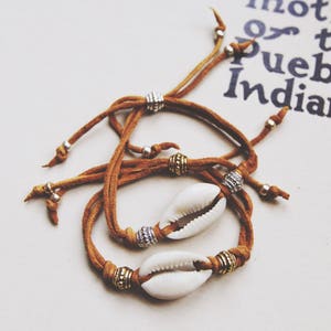 SLB-01, cowrie shell and genuine leather bracelet image 8