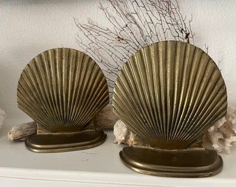 Vintage Solid Brass Mid Century Shell Bookends - Nautical Beach House