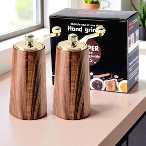 無垢材製手回しペッパーグラインダー、手作りの西洋風スパイスミル、エレガントなキッチン＆テーブルギフト